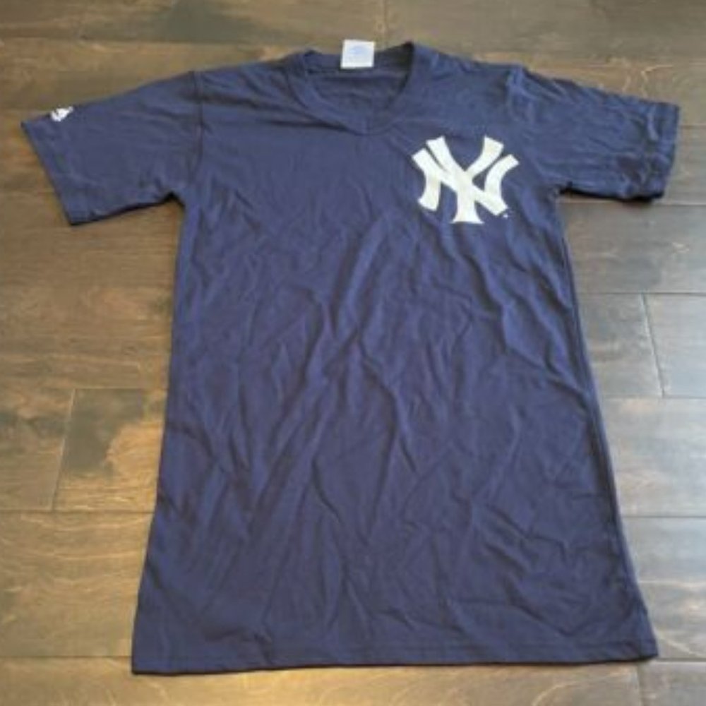 Youth Majestic MLB New York Yankess Baseball Shirt